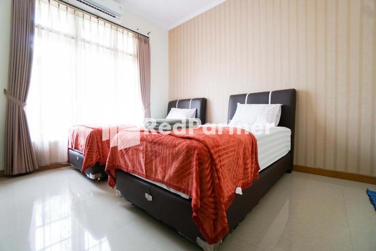 Fazza Syariah Mitra Reddoorz Hotel Jakarta Bagian luar foto