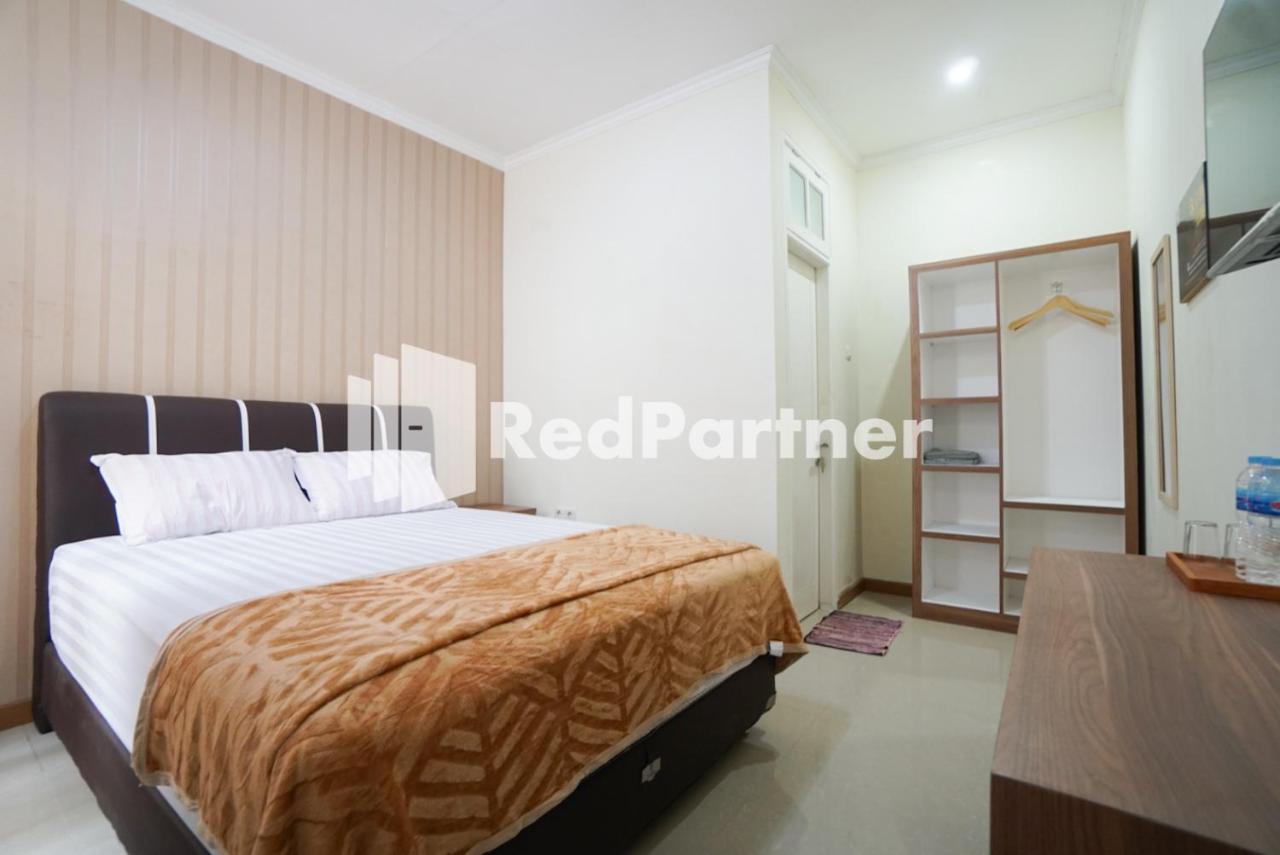 Fazza Syariah Mitra Reddoorz Hotel Jakarta Bagian luar foto